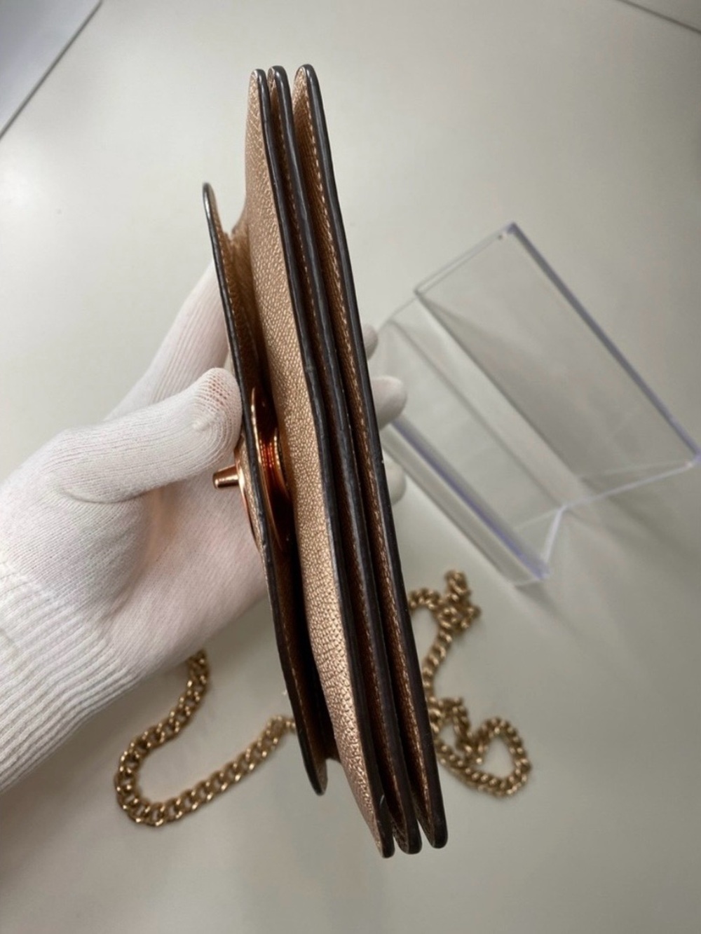 Coach RARE Metallic Rose Gold Chain Crossbody Bag. Very good condition. - Picture 15 of 16